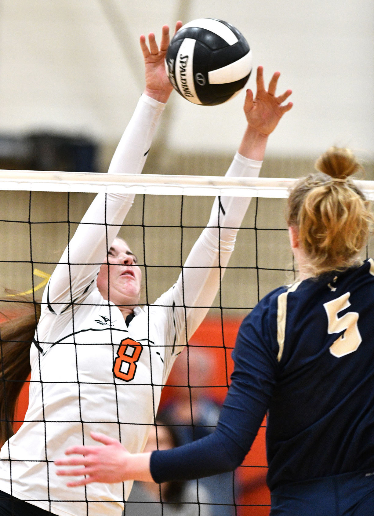 Heelan vs Sergeant Bluff-Luton volleyball